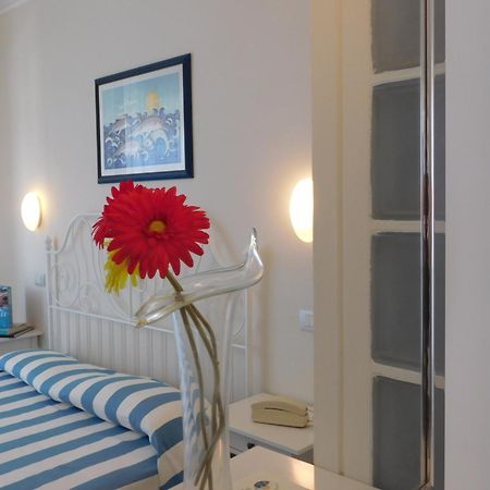 Hotel Oceano Marina di Pietrasanta Ngoại thất bức ảnh