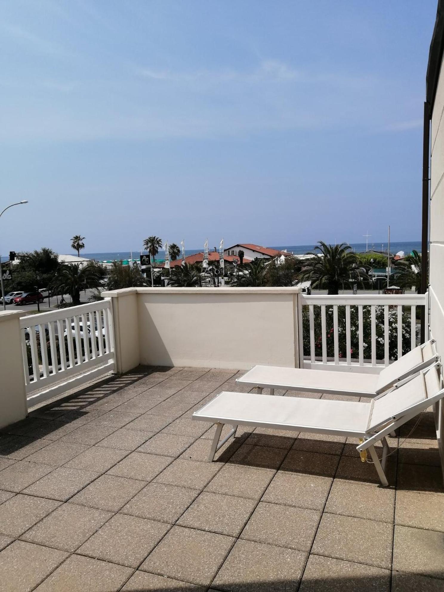 Hotel Oceano Marina di Pietrasanta Ngoại thất bức ảnh
