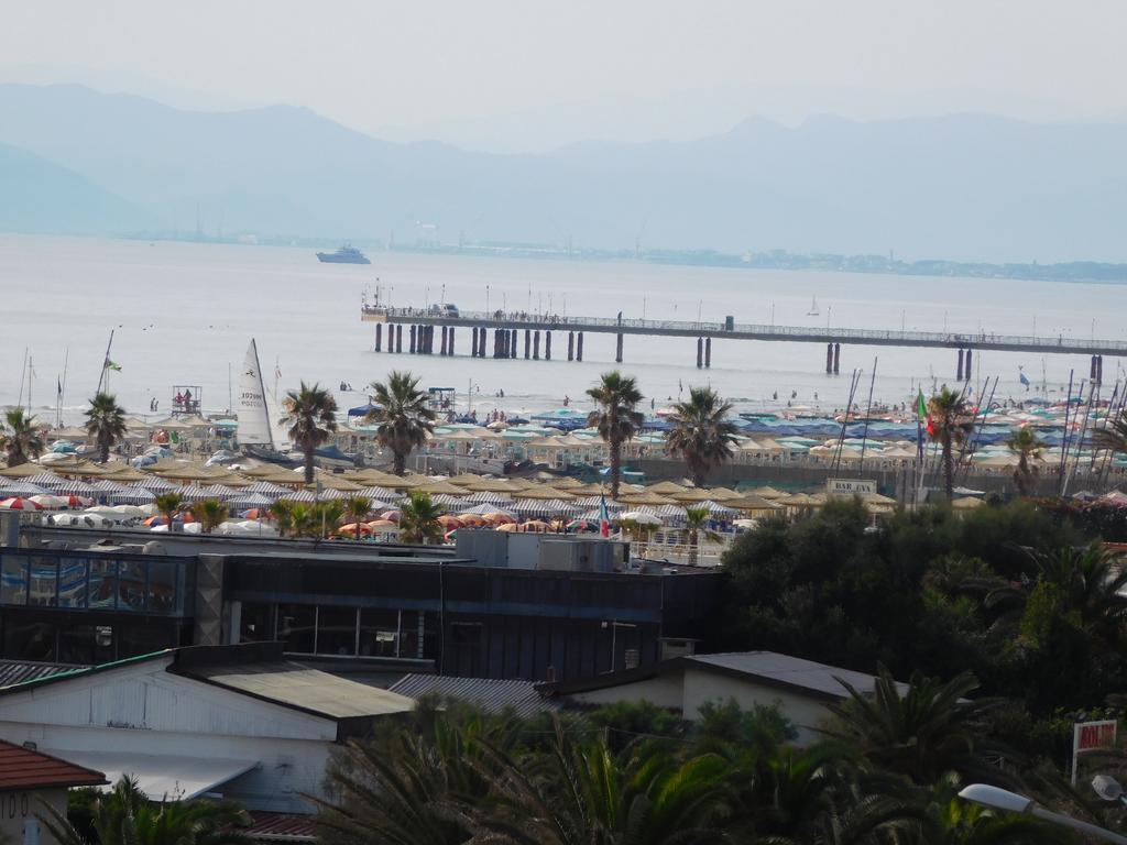 Hotel Oceano Marina di Pietrasanta Ngoại thất bức ảnh